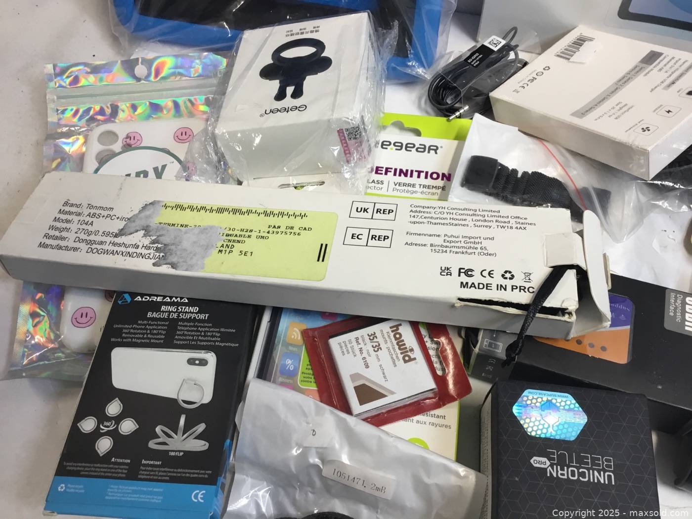 New electronics accessory lot | Maxsold