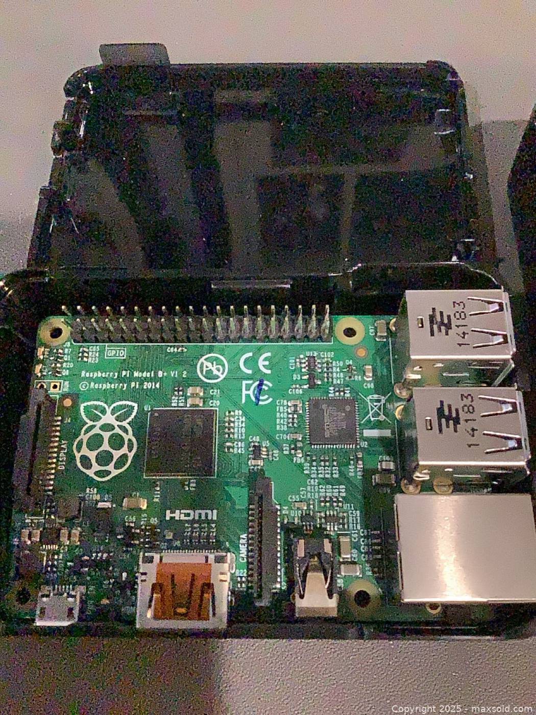 Raspberry Pi Model B+ V1.2 boards ×2 with case | Maxsold