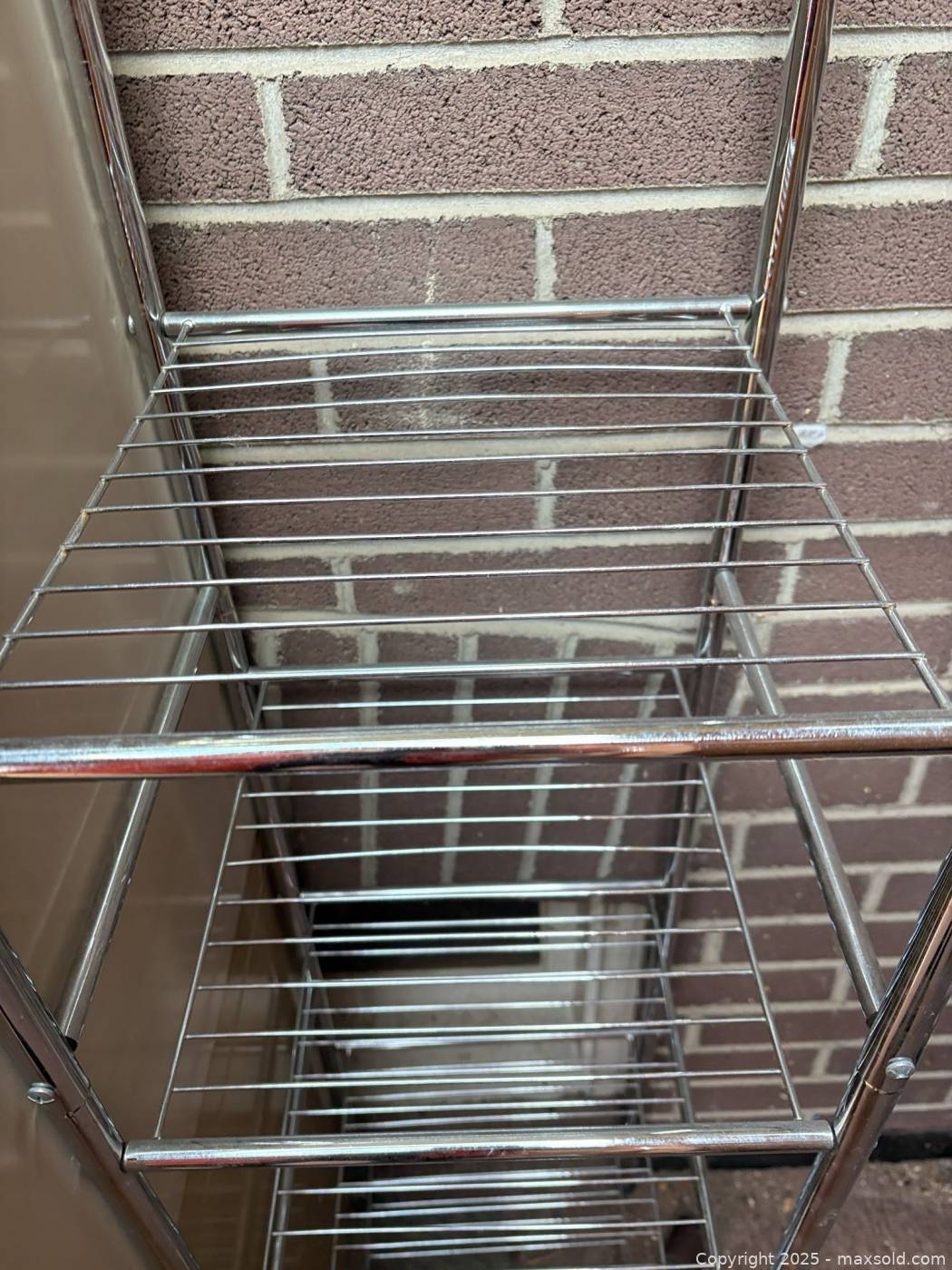 Chrome-Plated Metal 6-Shelf Wire Rack | Maxsold
