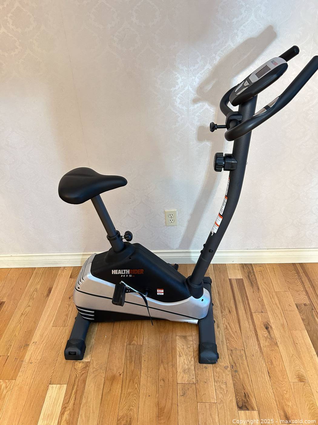 HealthRider H15x stationary exercise bike | Maxsold