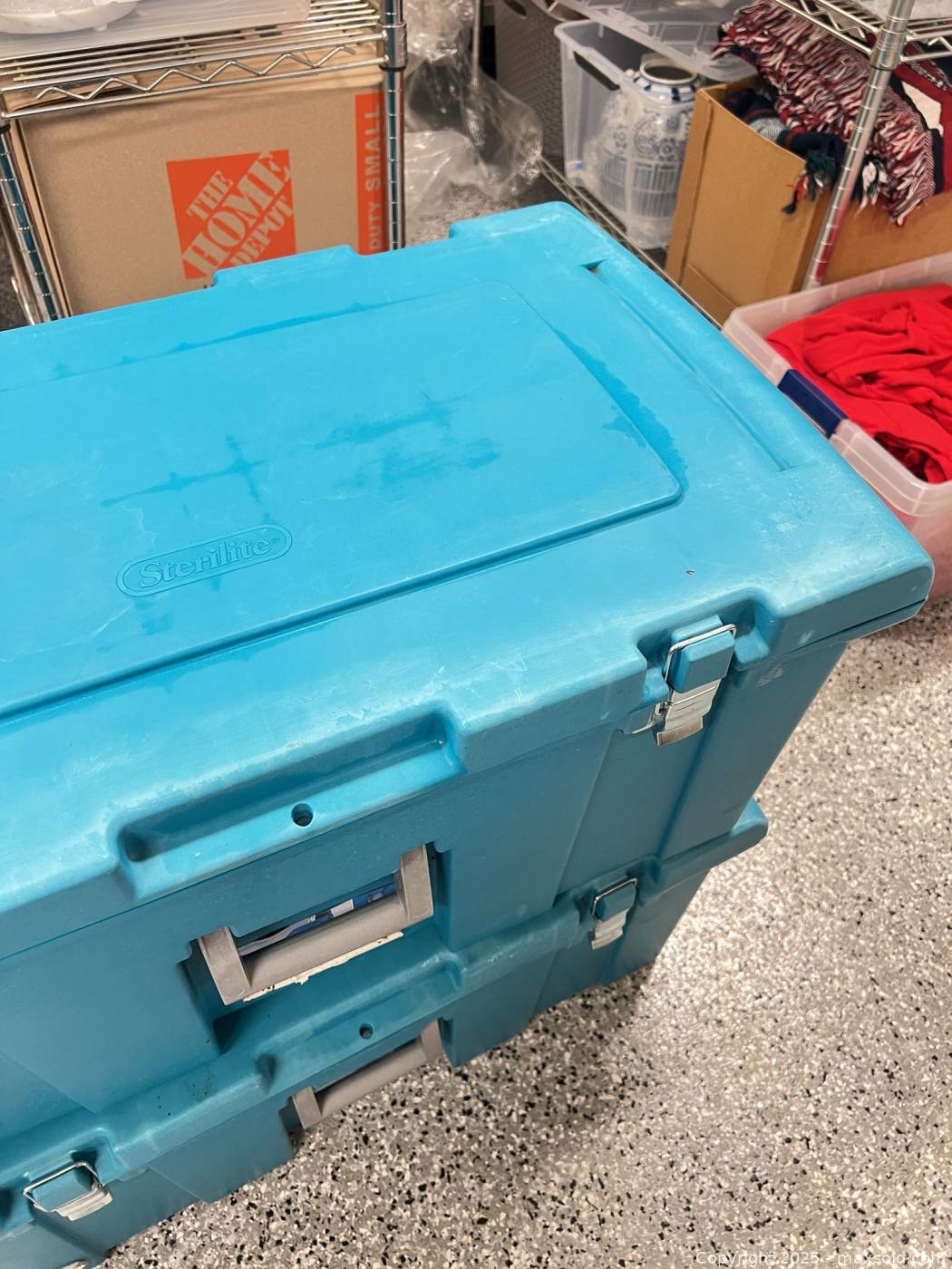 Sterilite rolling stackable storage containers | Maxsold