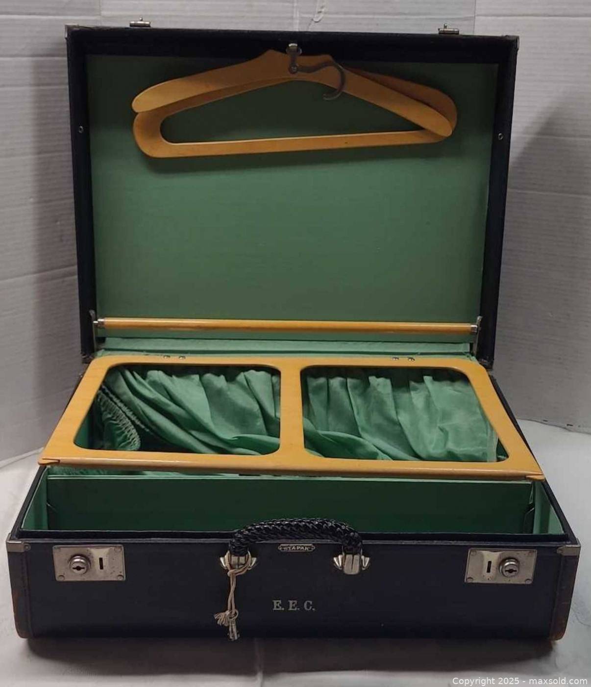 Samuel Trees leather wardrobe suitcase | Maxsold