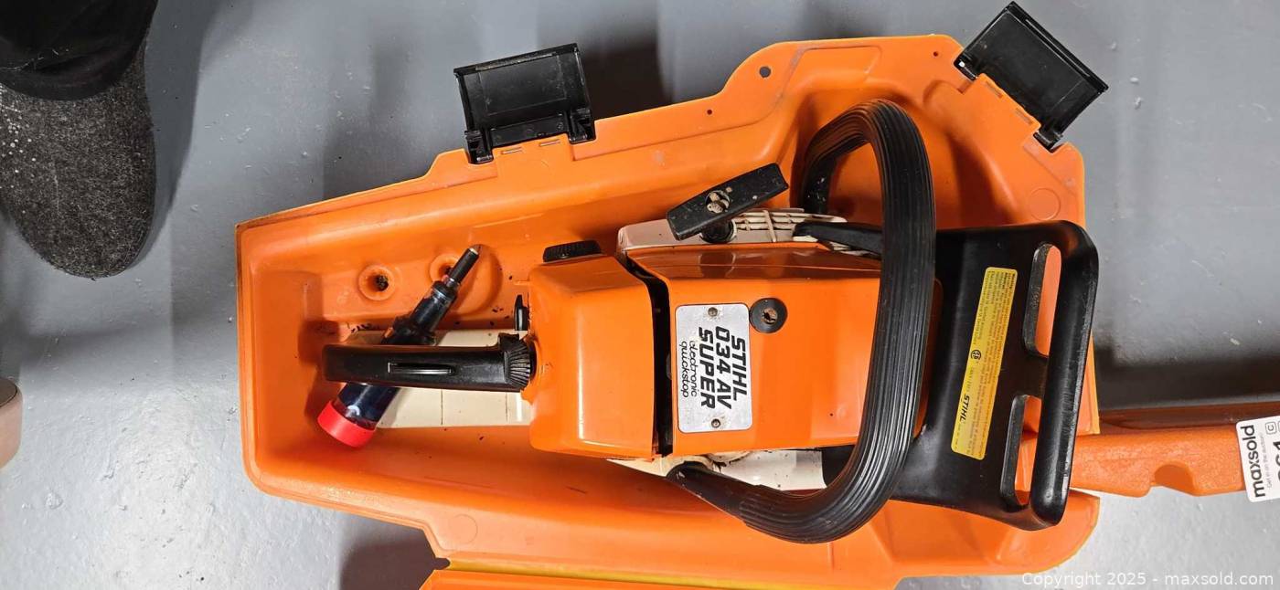 Stihl 034 AV Super Gas Chainsaw with Case | Maxsold