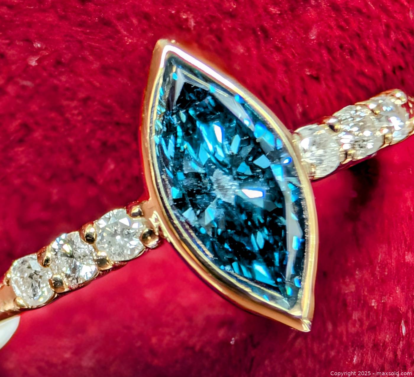 10K Gold Blue Lab Diamond Ring Size 6.5 | Maxsold