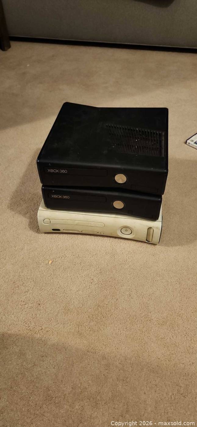 Three Microsoft Xbox 360 Consoles | Maxsold