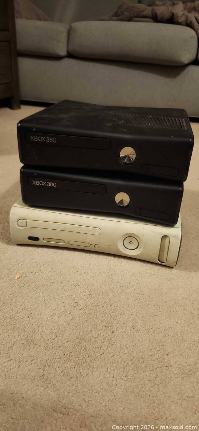 Three Microsoft Xbox 360 Consoles | Maxsold