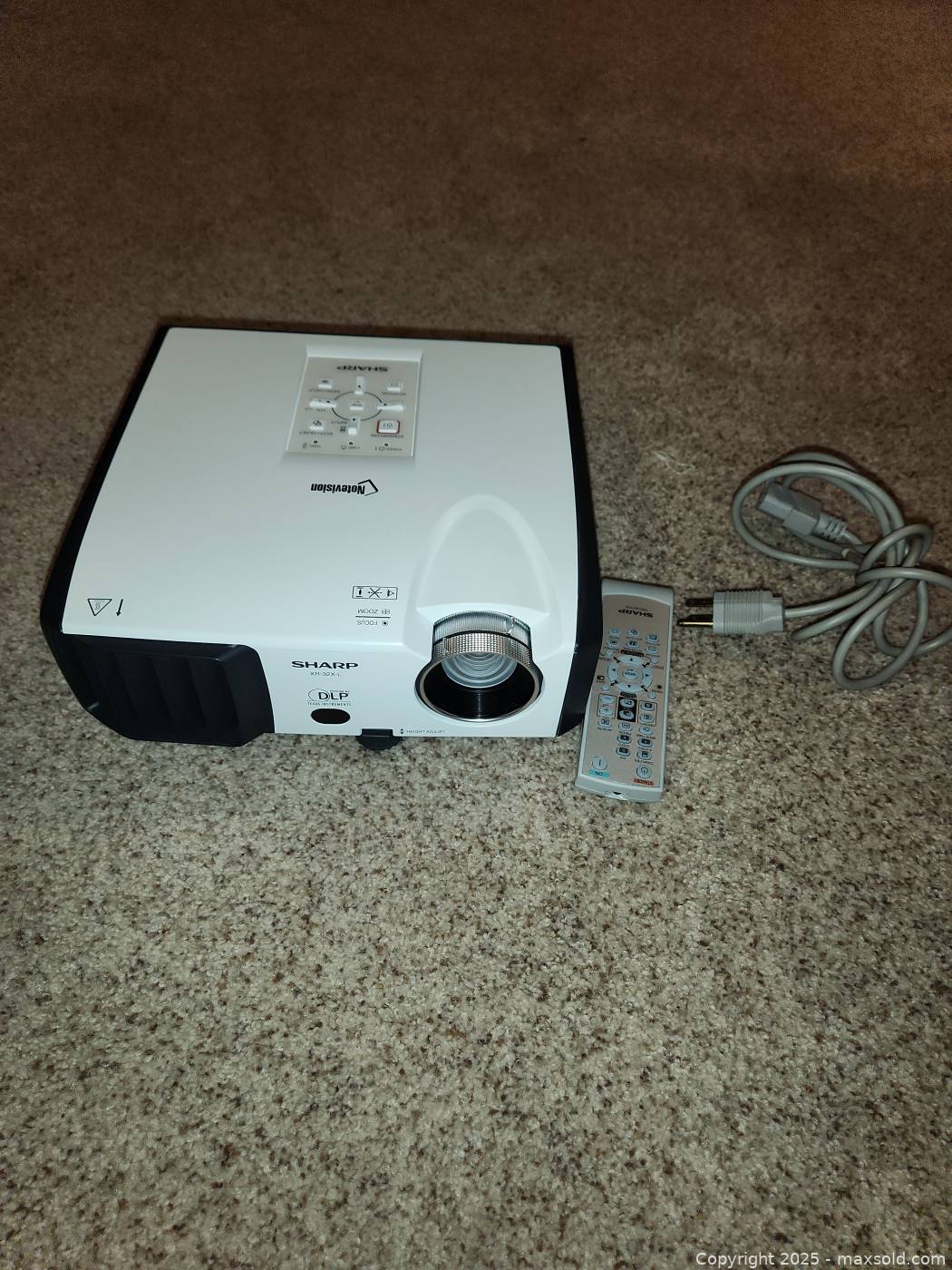 Sharp Notevision XR-32X-L Projector | Maxsold