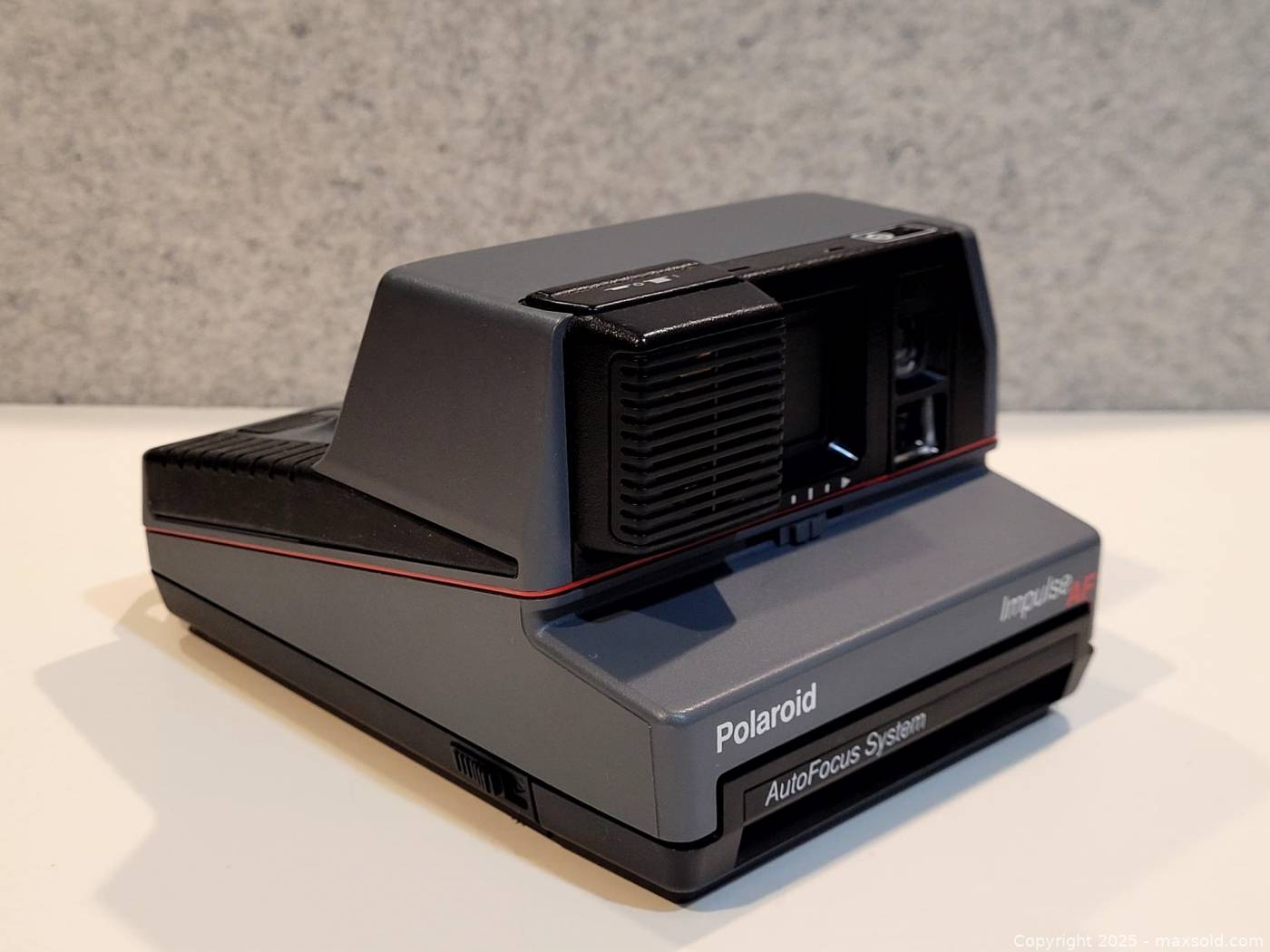 Polaroid: Impulse Price Guide: estimate a camera value