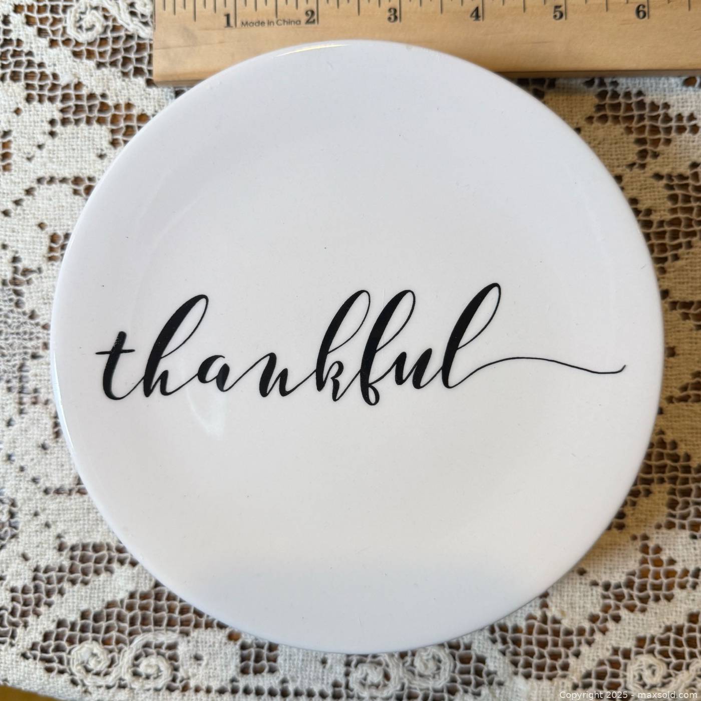 Script Plates Stoneware Script and CIRCA Simple Serve Accent Plates, 9 pcs | Maxsold