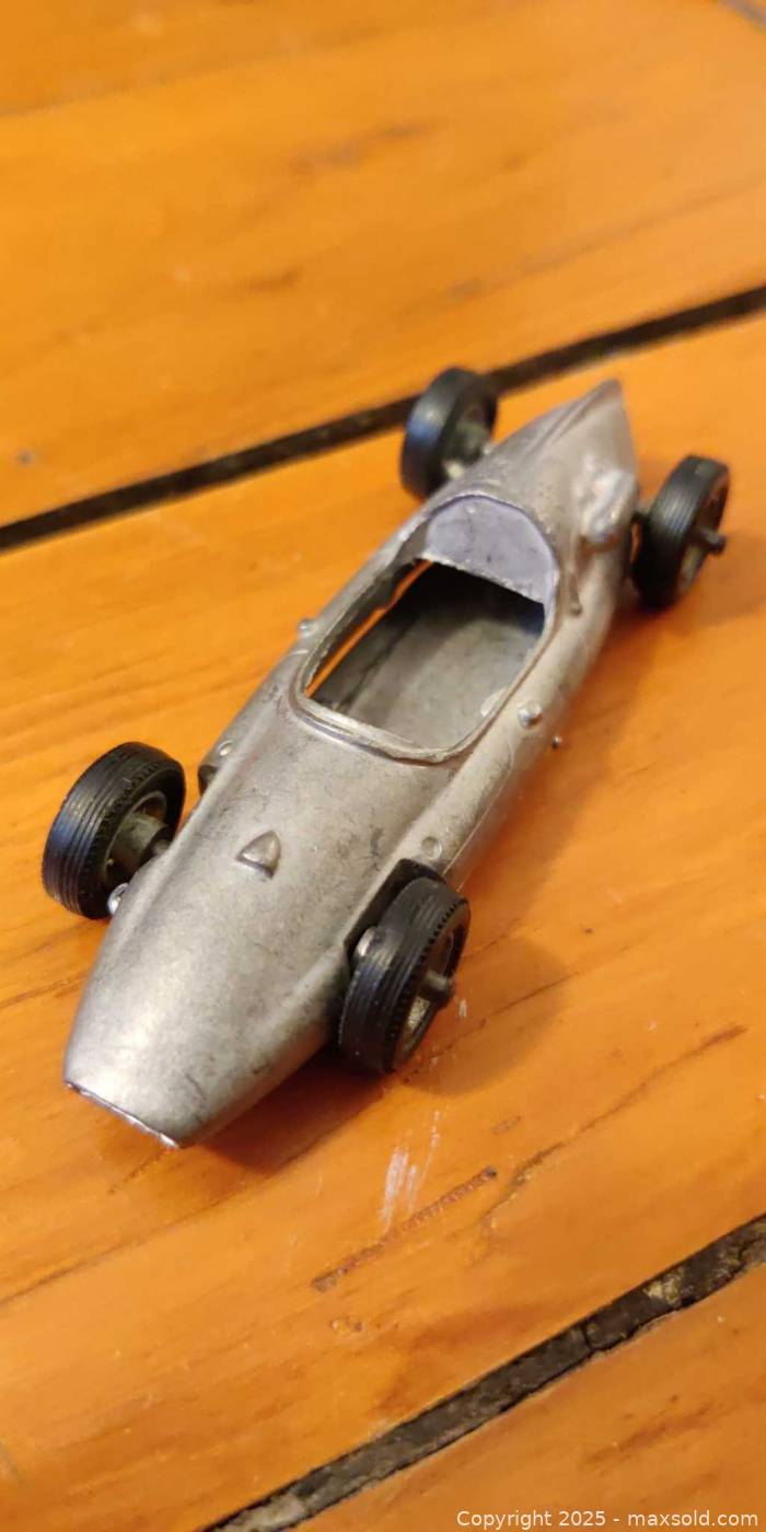 1959 E.D.S. Cooper F1 die-cast model car | Maxsold