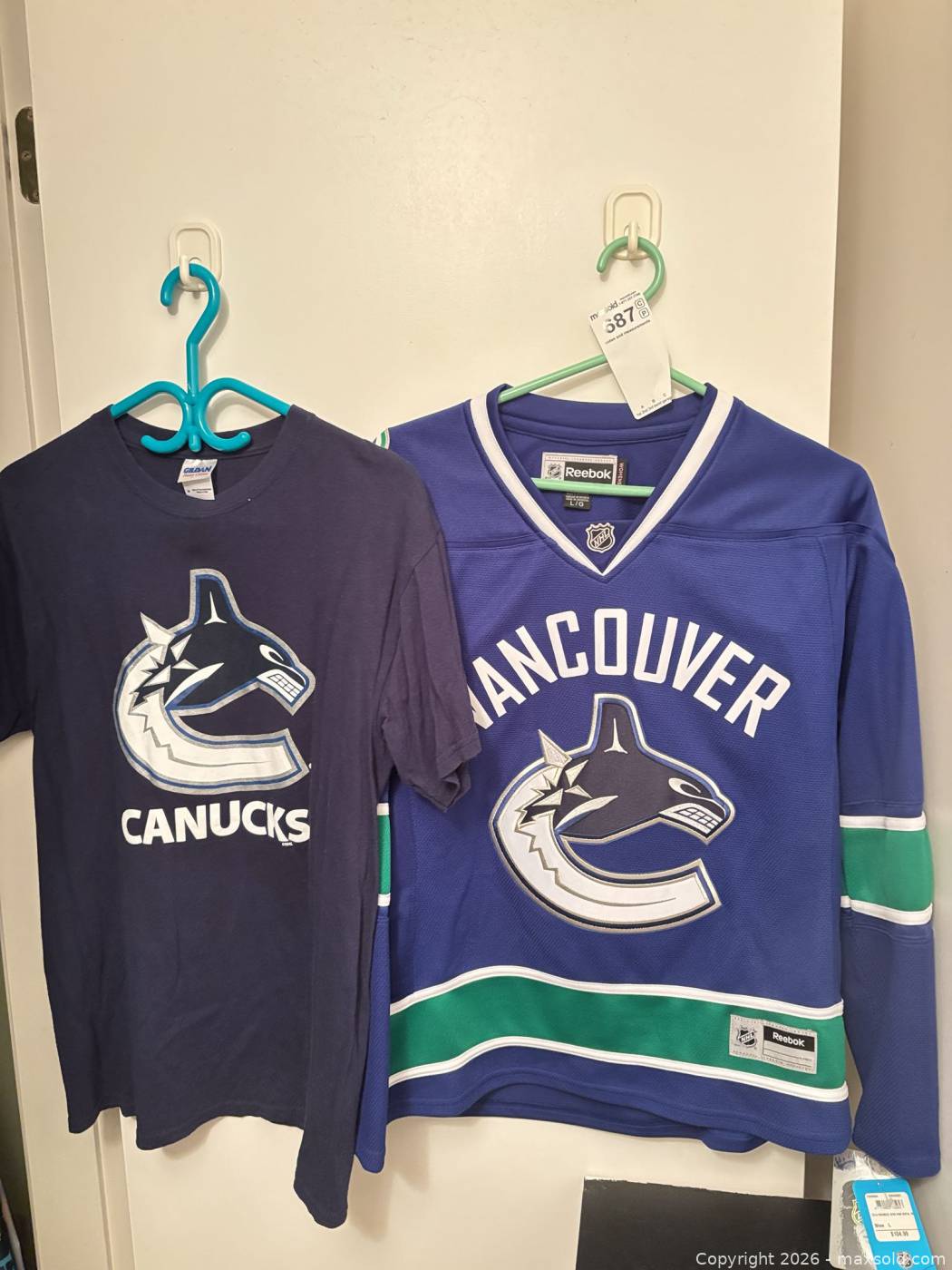 Vancouver Canucks Reebok Jersey & Tee | Maxsold