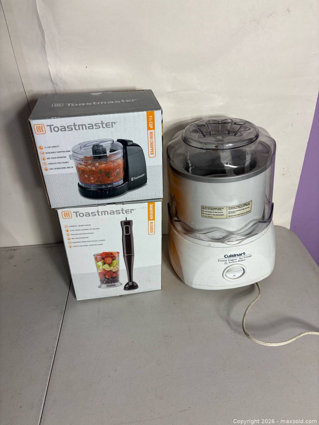 Cuisinart ice cream maker, Toastmaster mini chopper & immersion blender ...