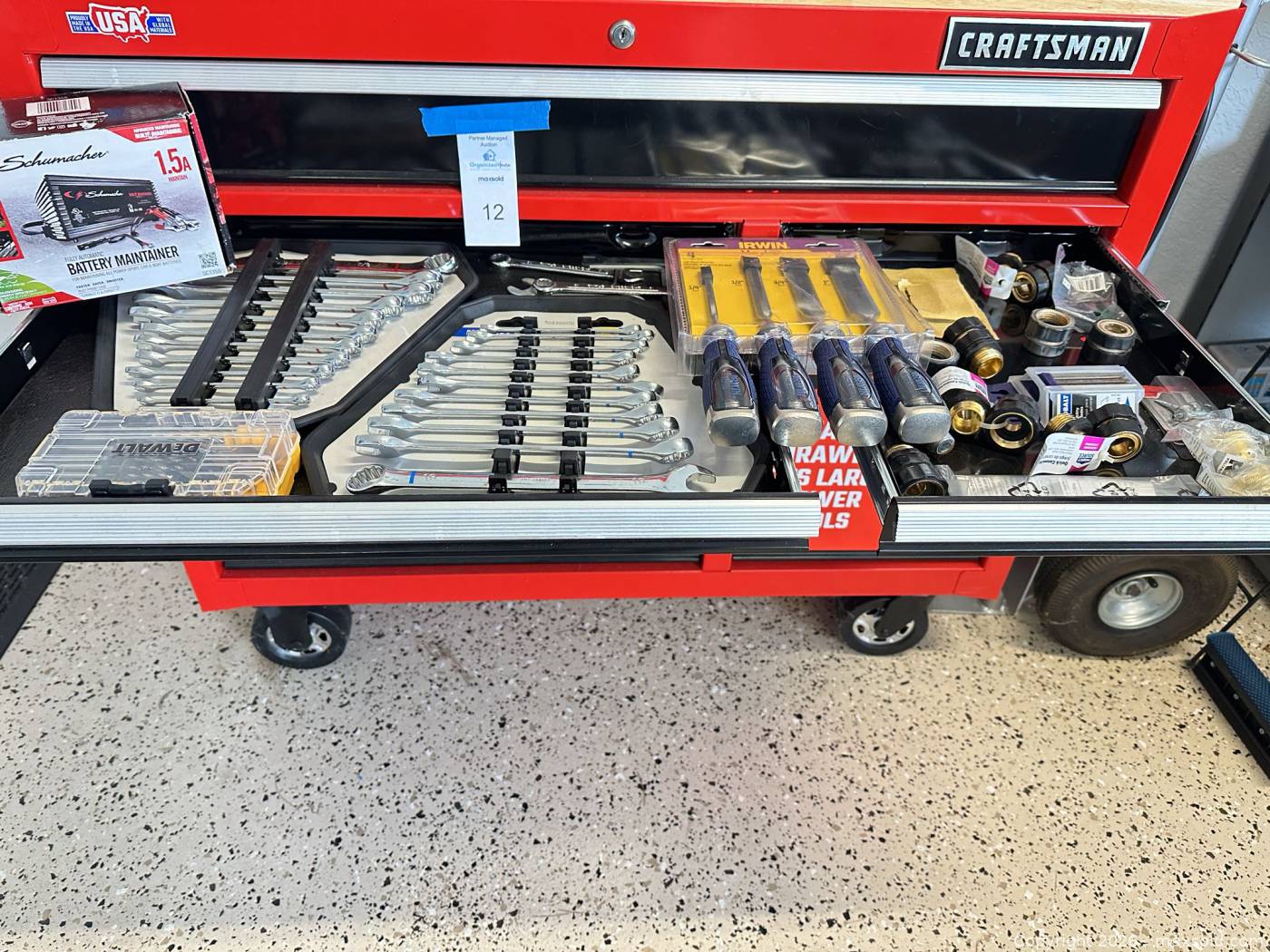 Assorted hand tools and fittings | Maxsold