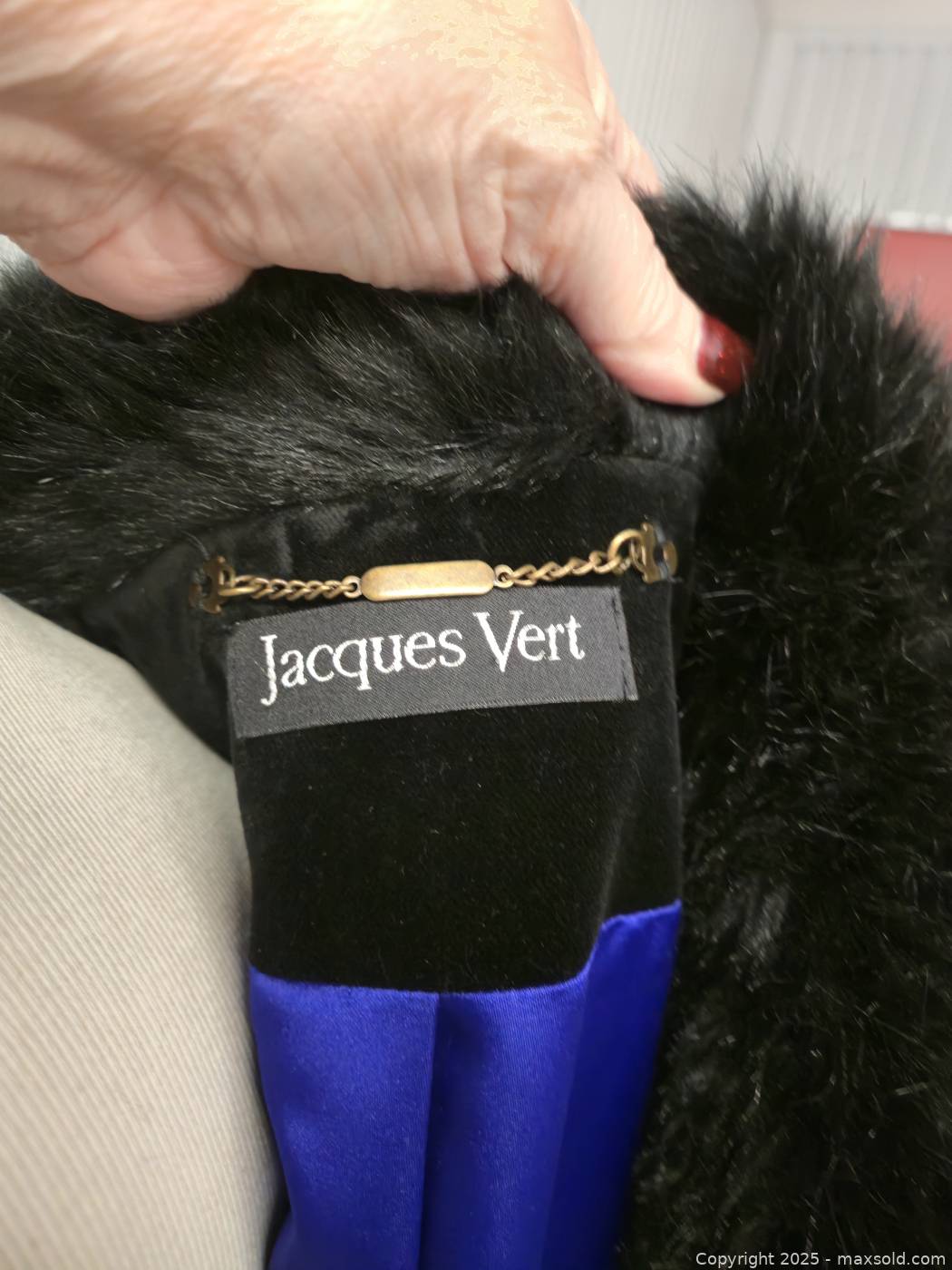 Jacques Vert black velvet full-length coat small | Maxsold