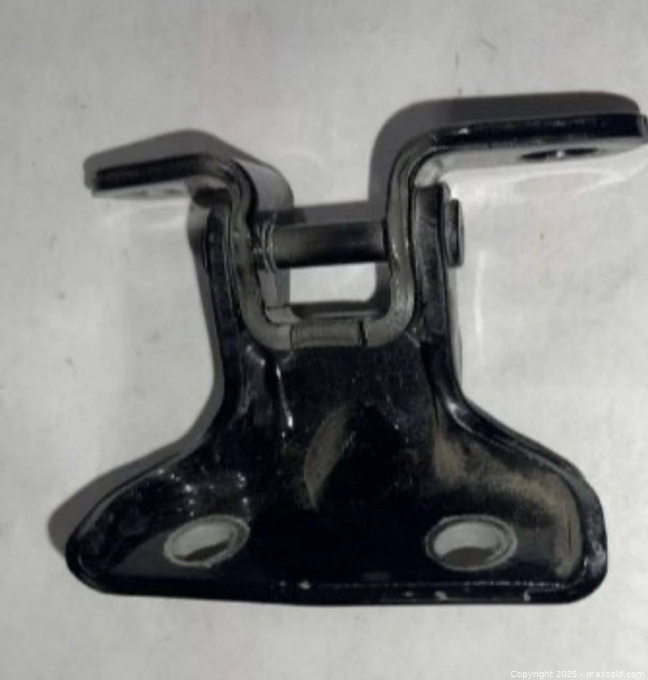 Passenger Side Hood Hinge For 2017-2020 Hyundai Elantra (Korea Built) – Evan-Fischer
