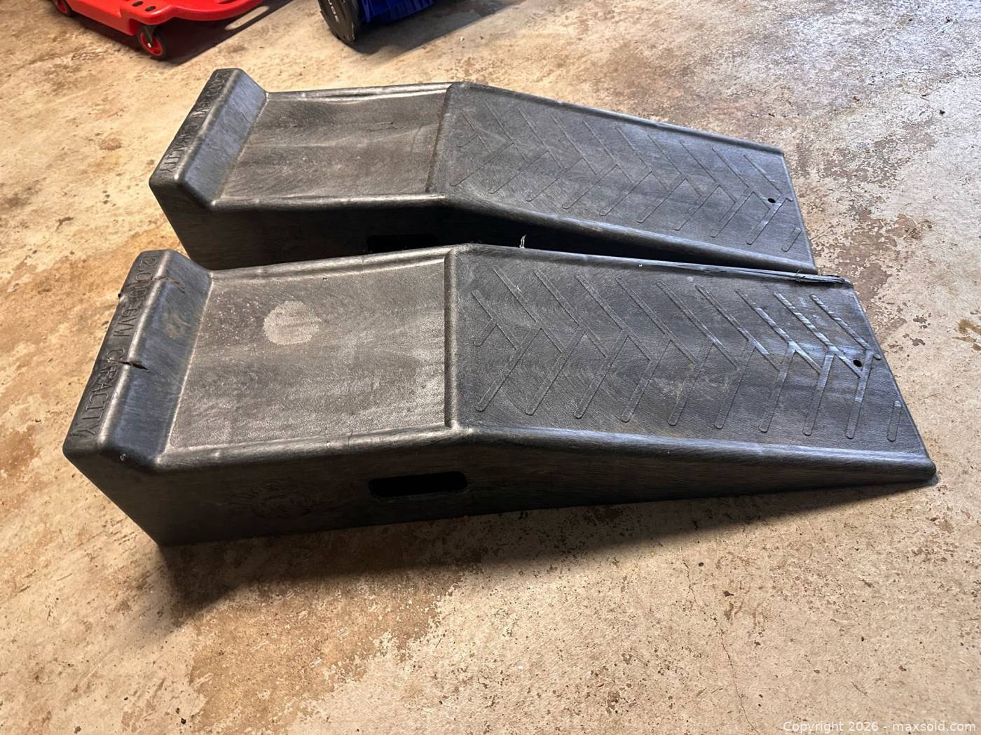 Black RhinoRamps pair, 36in x 9in | Maxsold