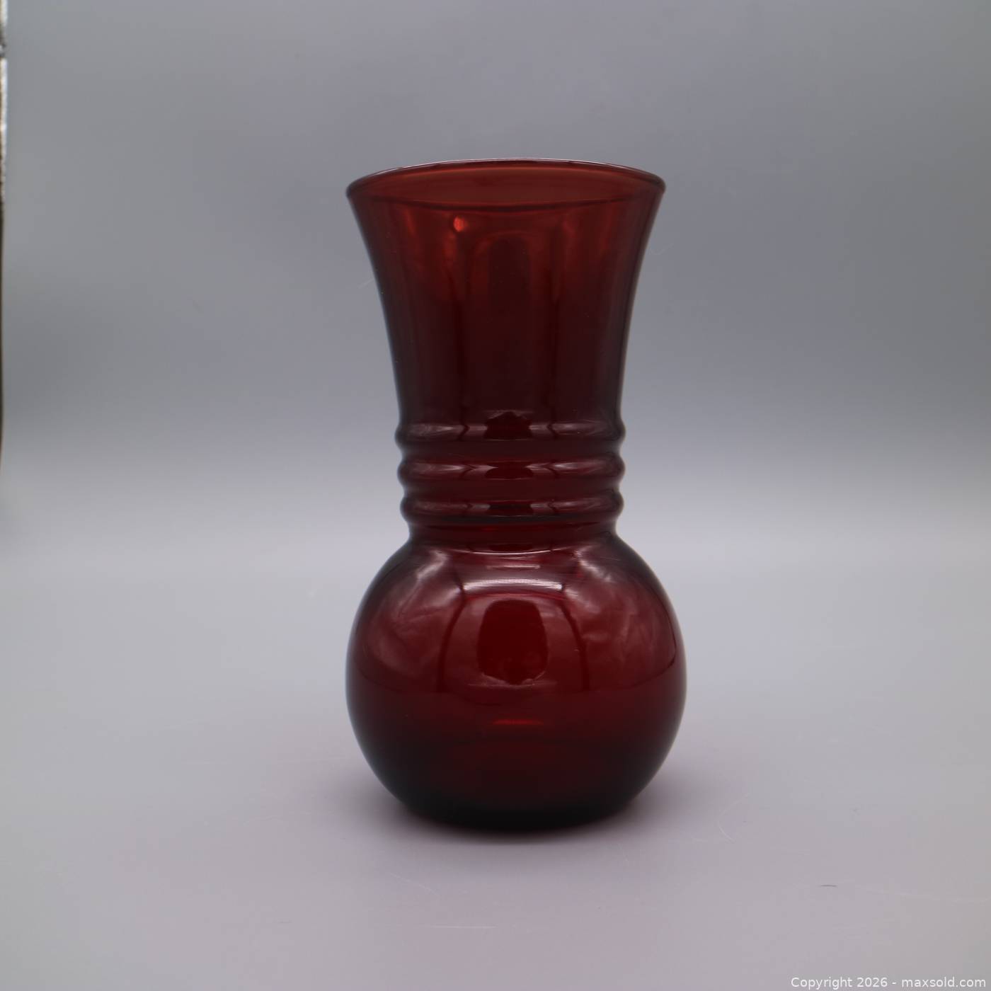 4 Anchor Hocking ruby red ribbed glass vases | Maxsold
