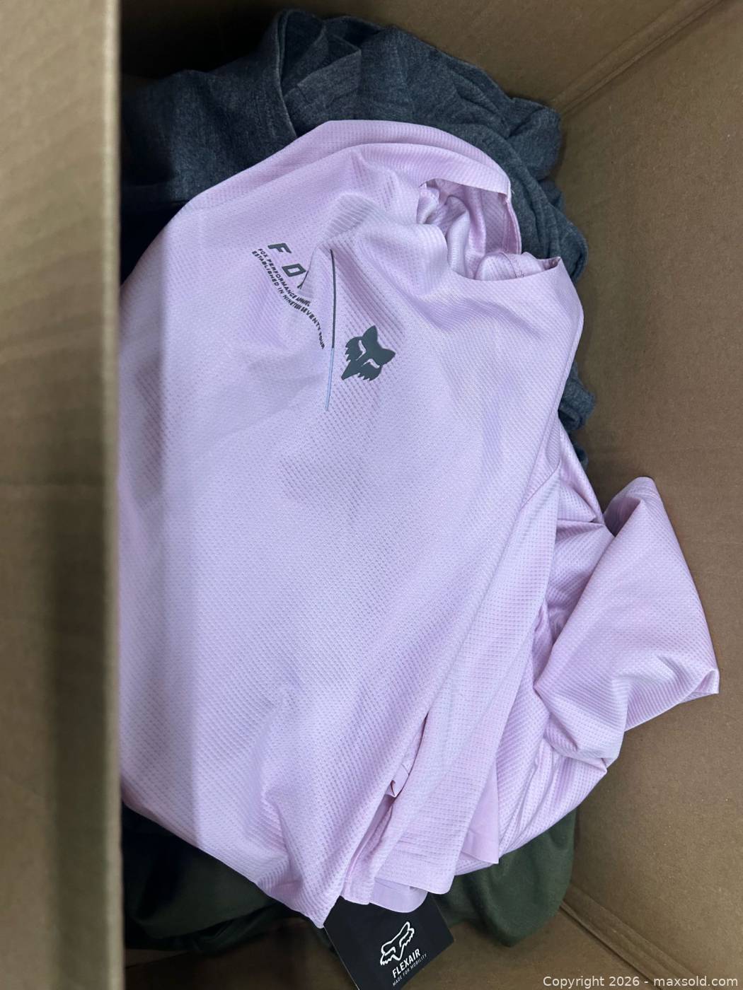 NEW IN CLOTHING visual data 8