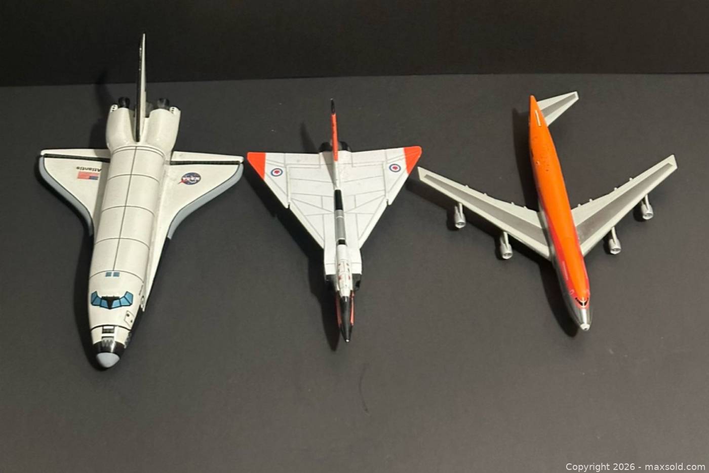CP Air 1:400 747, Avro Arrow, NASA Shuttle Models | Maxsold