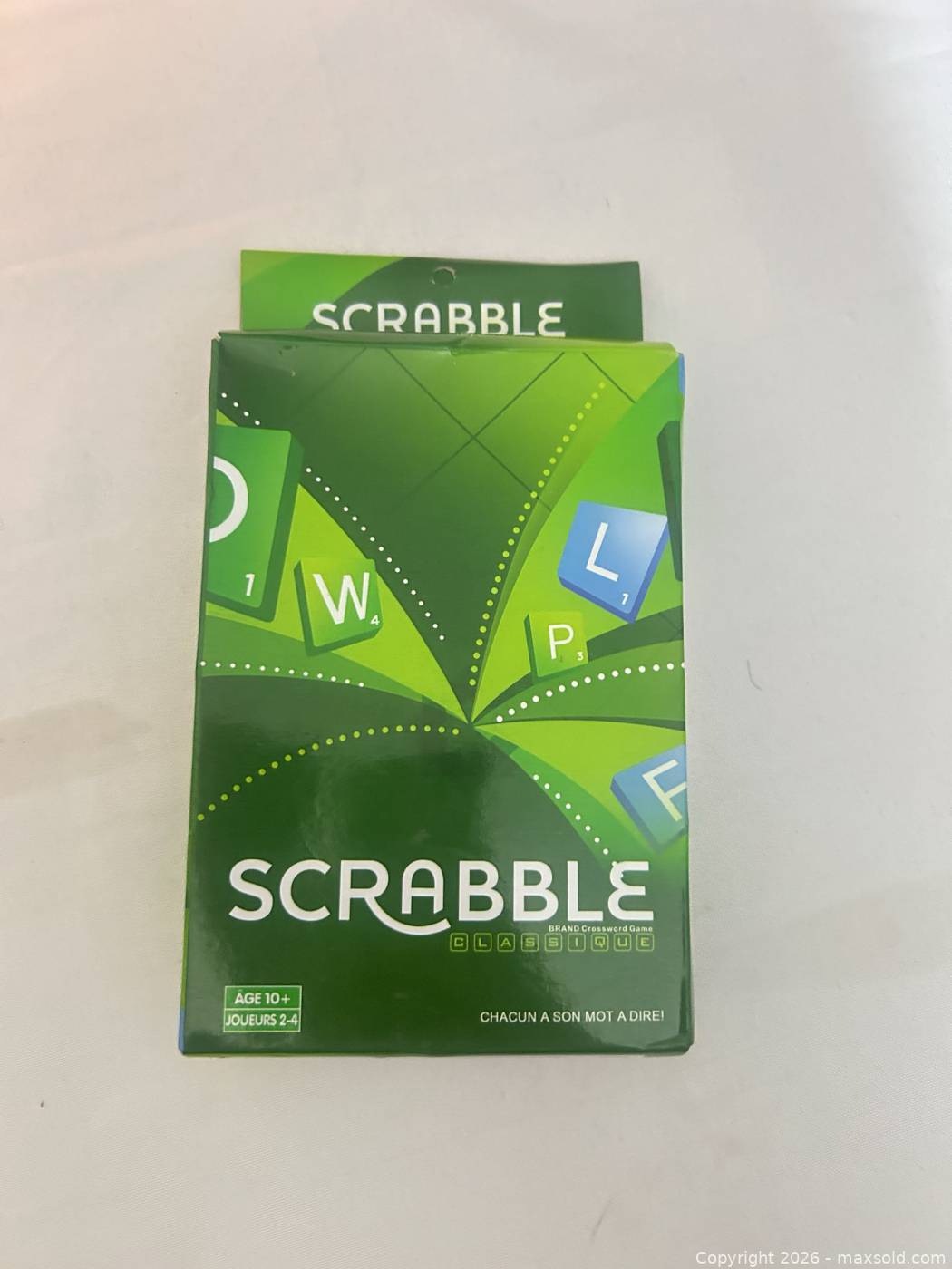 Hasbro Scrabble A8166 – Juego De Mesa Clásico De Palabras Cruzadas, Tablero Y Fichas De Calidad, Ideal Para Tardes De Familia Y Amigos