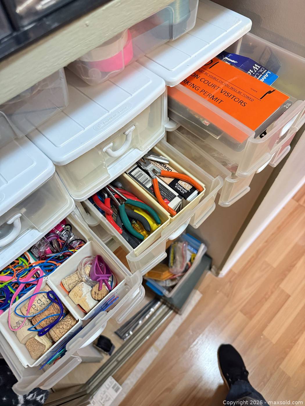 Plastic modular storage drawer organizer set with contents | Maxsold
