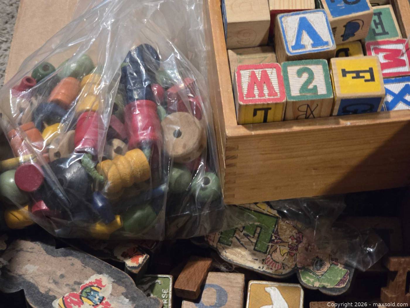 Vintage wooden blocks and craft pieces | Maxsold