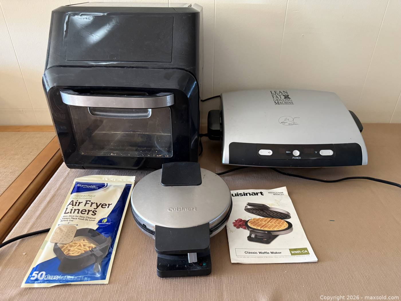 Air fryer, George Foreman grill, Cuisinart waffle maker | Maxsold