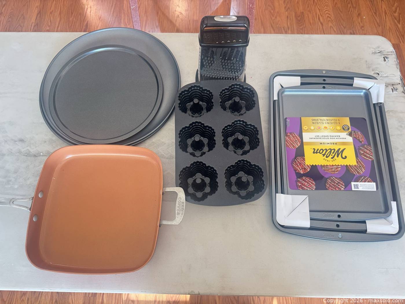 Mixed Bakeware And Cookware, 7-Piece | Maxsold
