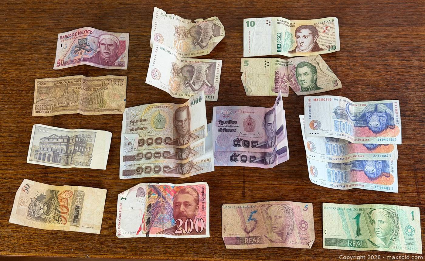15 Vintage International Banknotes | Maxsold