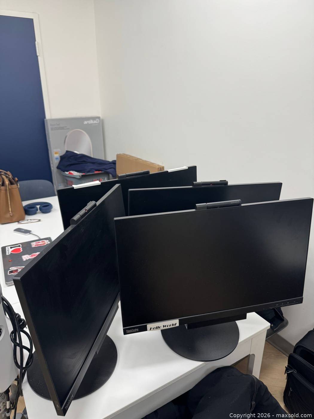 Computer Monitors, 4 Units, Mixed Condition | Maxsold