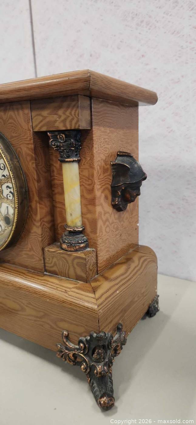 Vintage Seth Thomas mantel clock with key | Maxsold