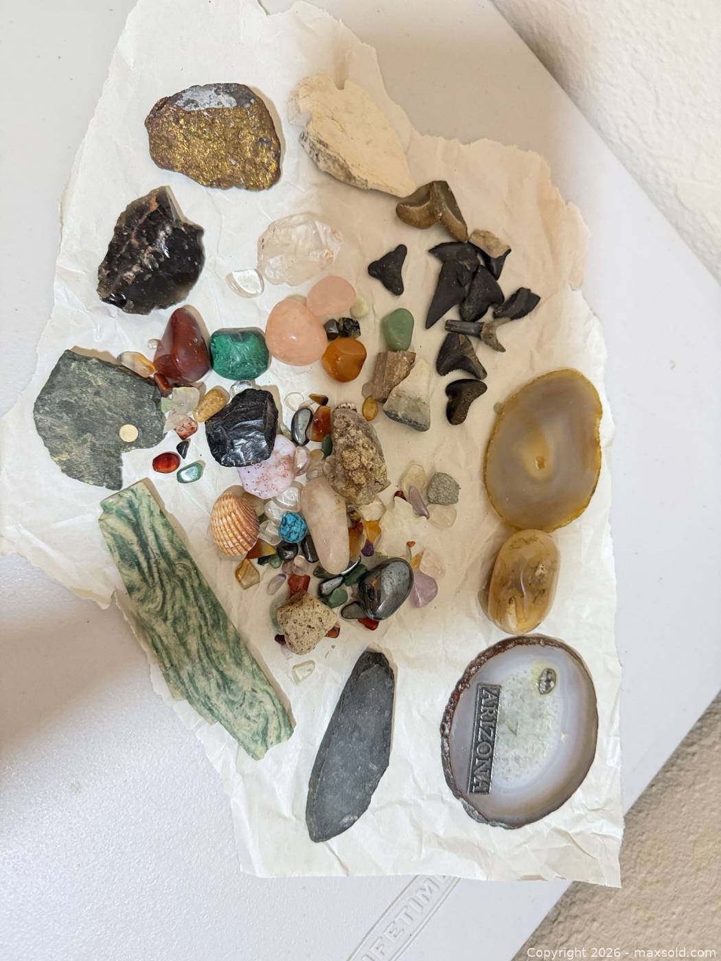 Mkxed Rocks Mixed rock and mineral collection | Maxsold