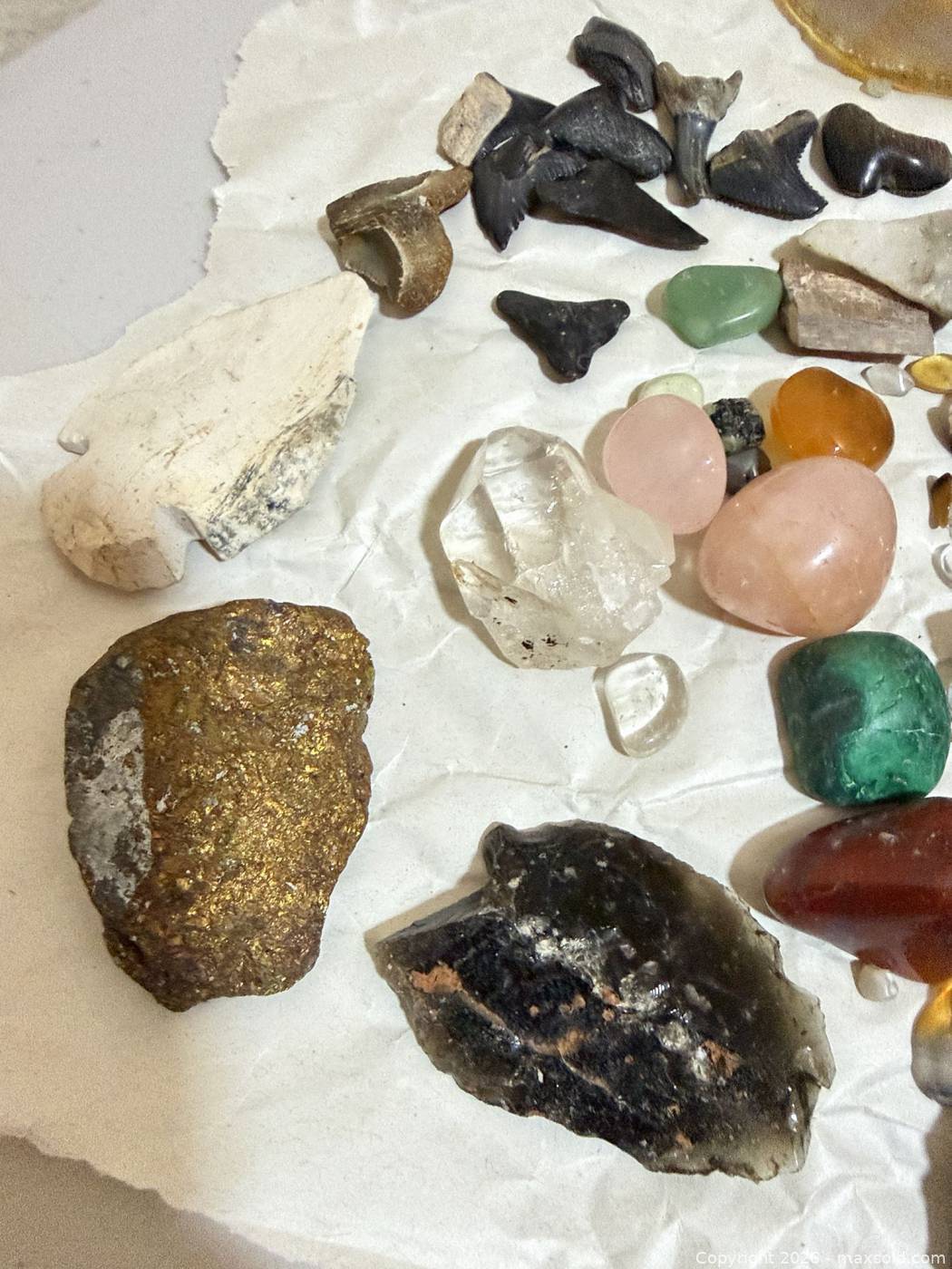 Mkxed Rocks Mixed rock and mineral collection | Maxsold