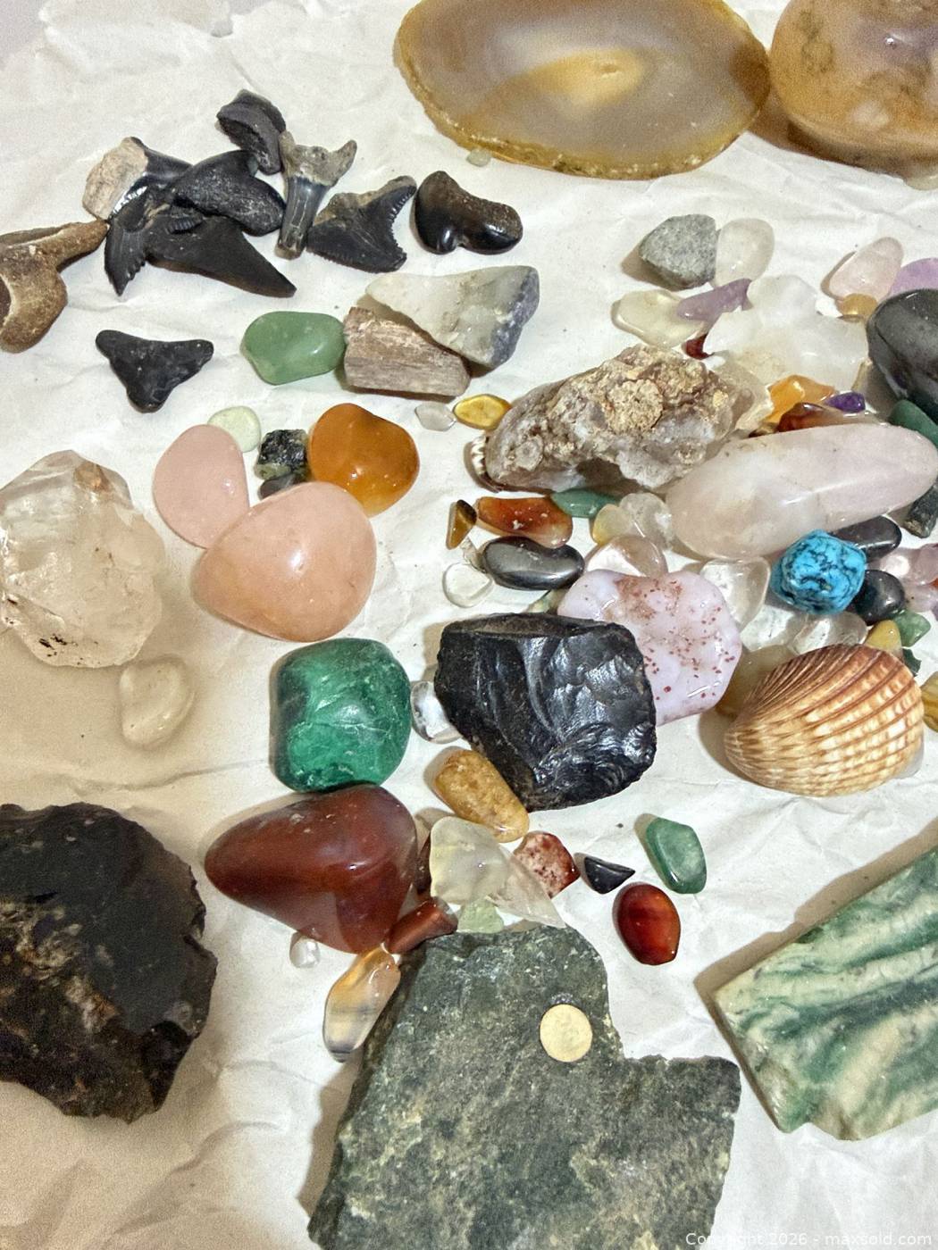Mkxed Rocks Mixed rock and mineral collection | Maxsold