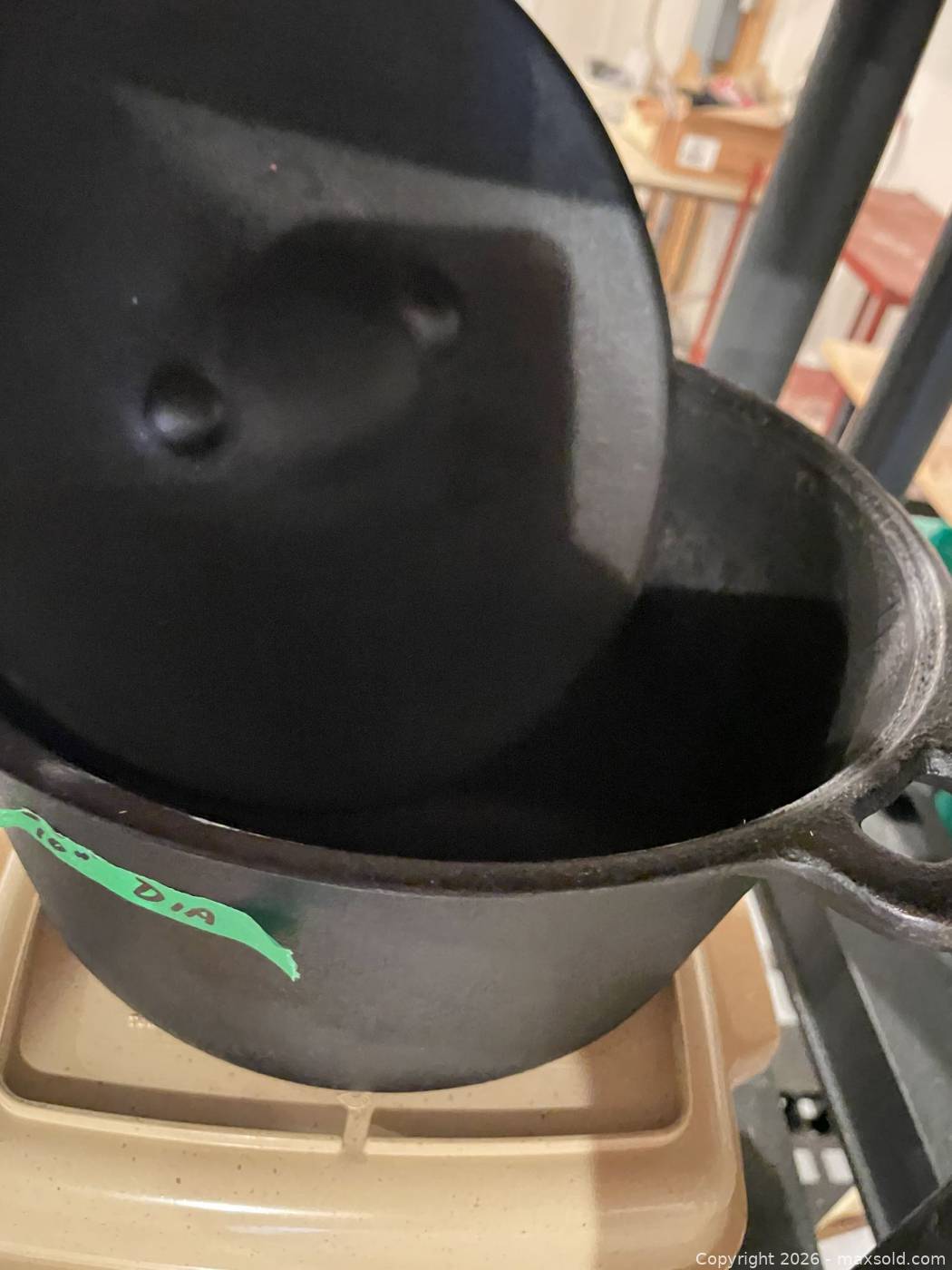 Cast Iron Dutch Oven & Mixed Cookware | Maxsold