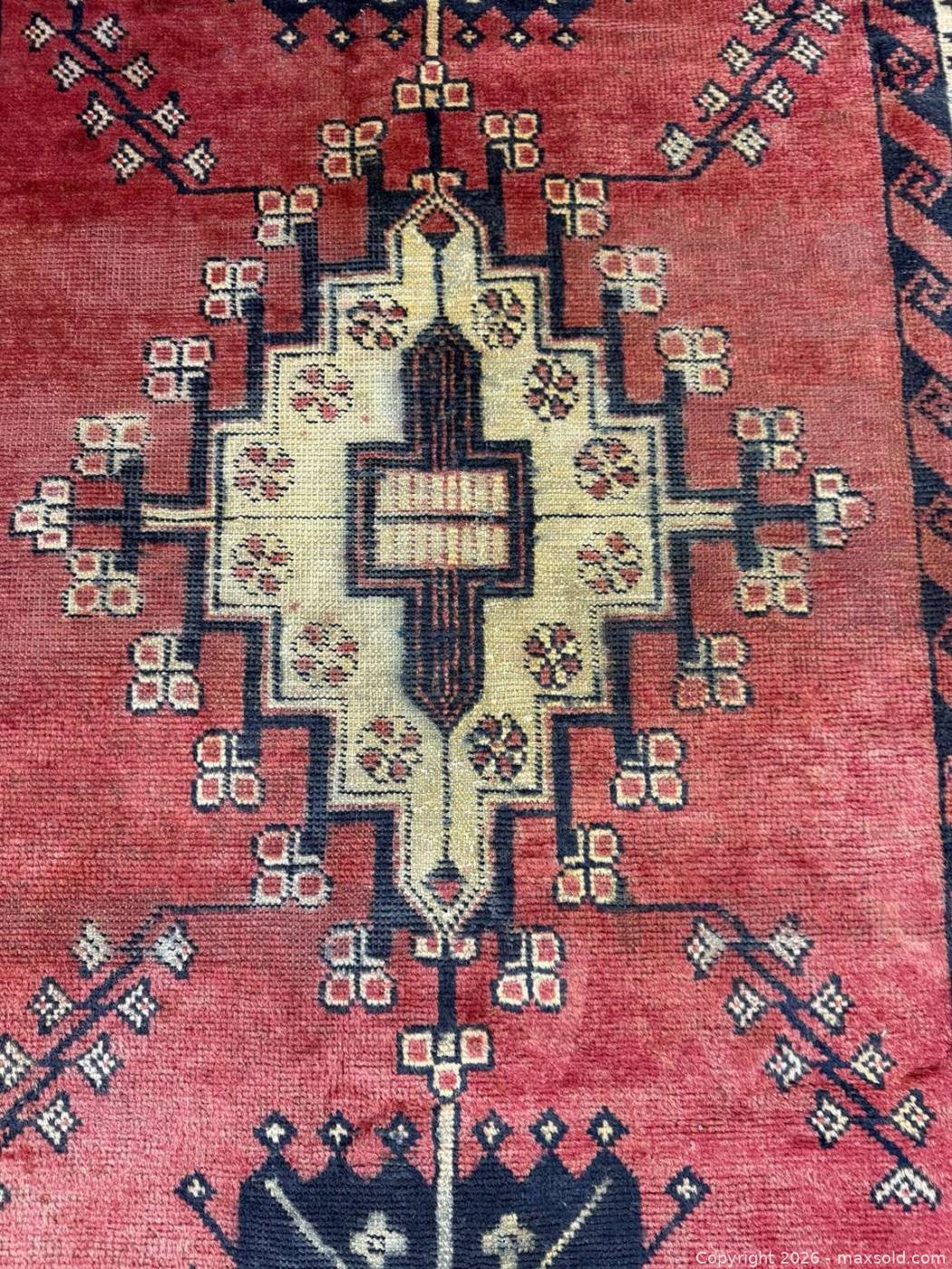 Ferdos Persian Rug 6.7x3.8 ft 1930s-40s | Maxsold
