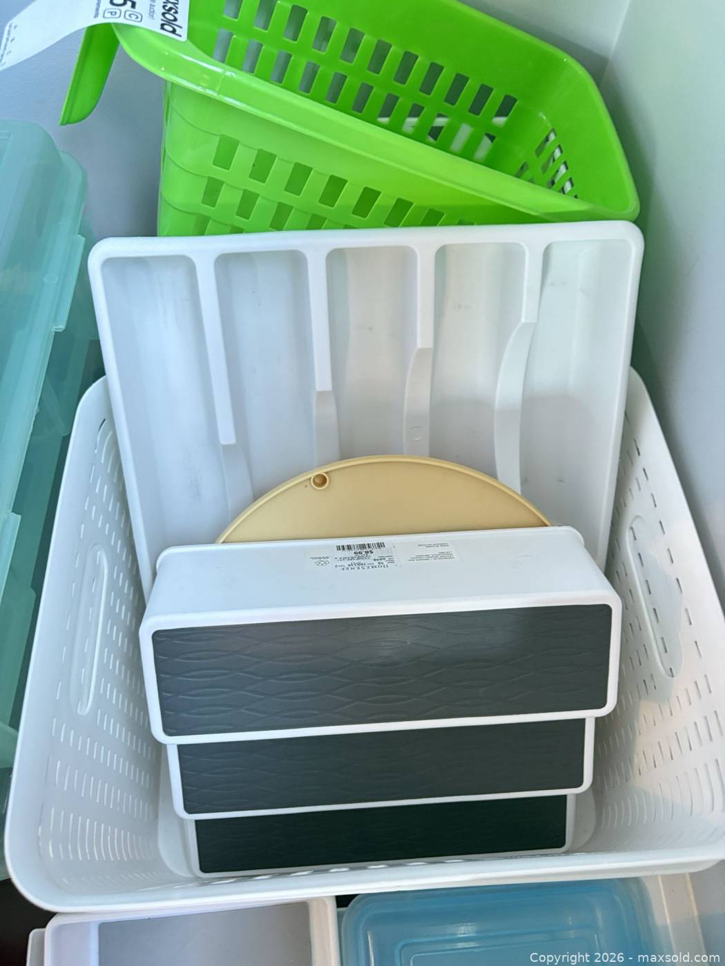 Assorted plastic storage bins, baskets and organizers, 18 pieces | Maxsold