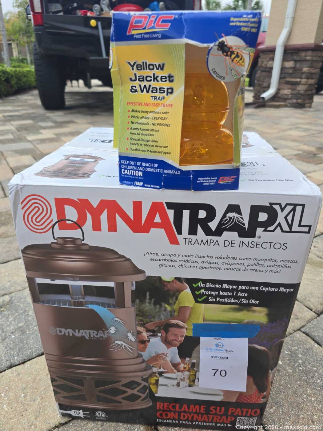 Pic Insect Trap Dynatrap DT2000XL insect trap with PIC wasp trap | Maxsold