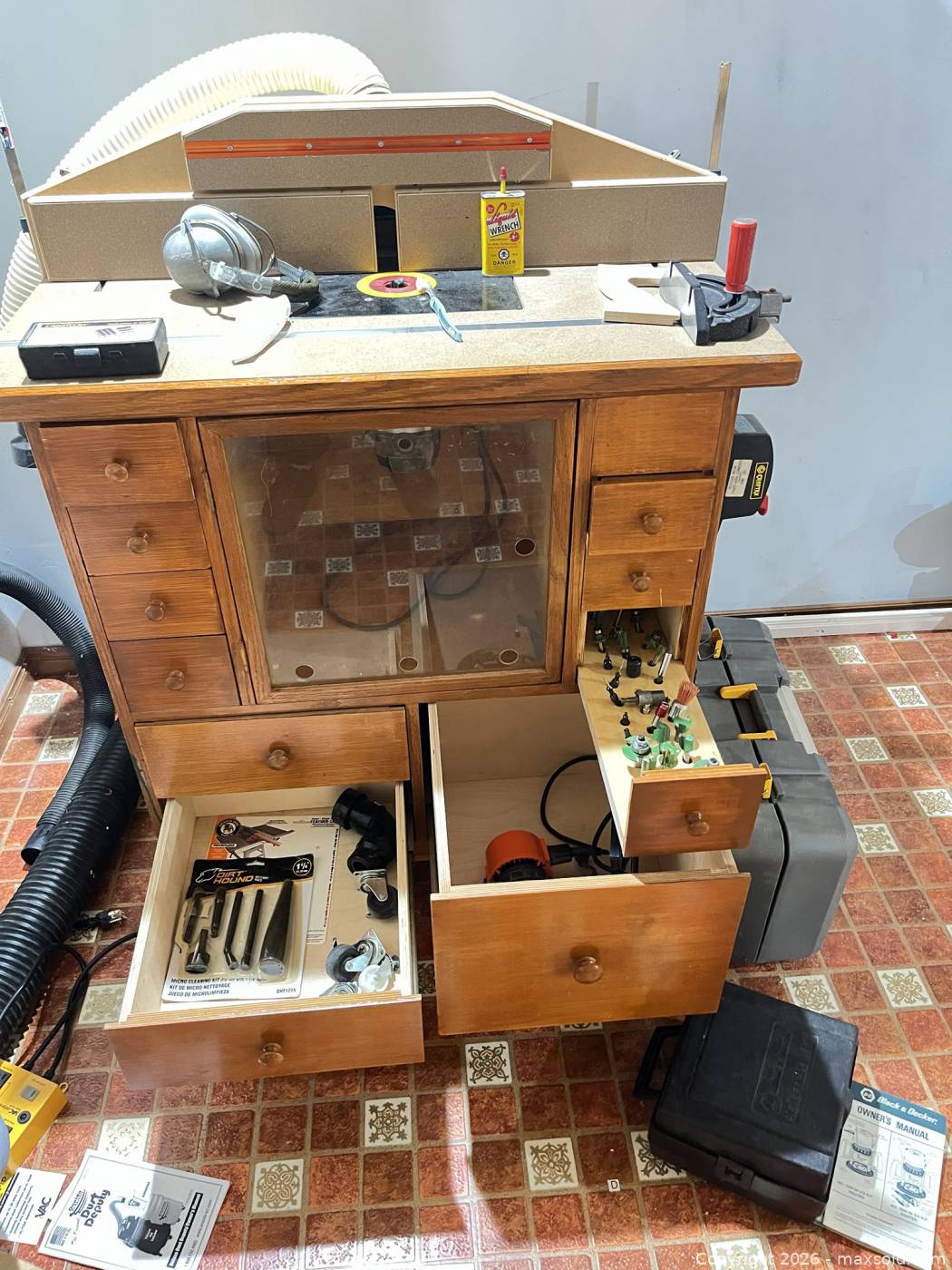 Wattson Router Table Router table cabinet with two routers and bits | Maxsold