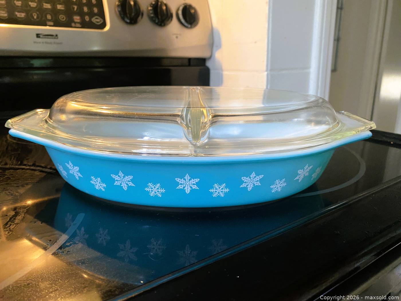 Pyrex Snowflake Pattern Casserole Pyrex Turquoise Snowflake 1.5 QT Divided Casserole With Lid | Maxsold