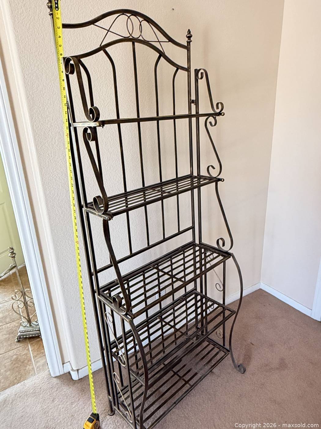 Wrought iron baker's rack, antique bronze/black, 5 shelves | Maxsold