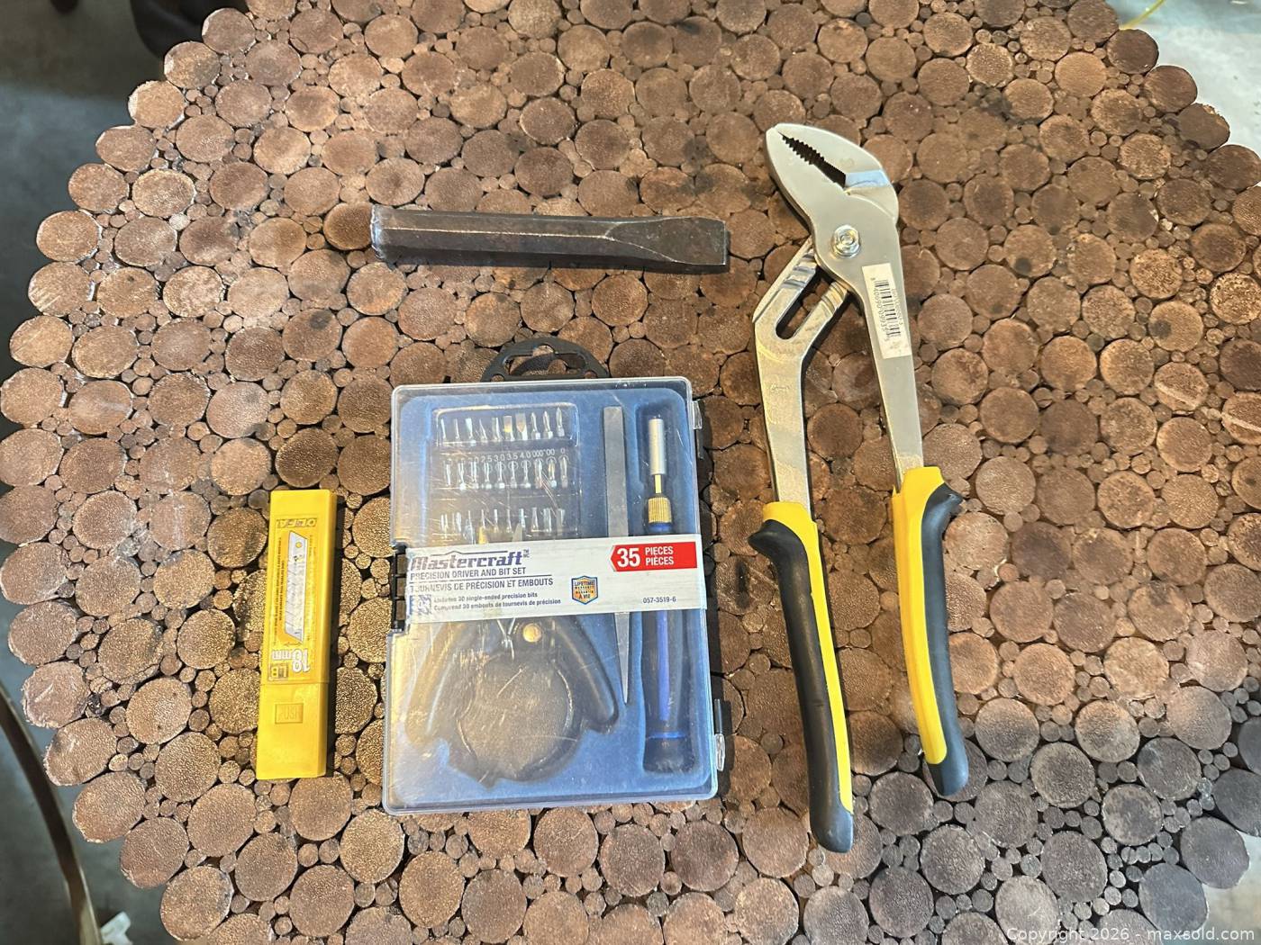 Hand tools and Mastercraft 35-piece precision set | Maxsold