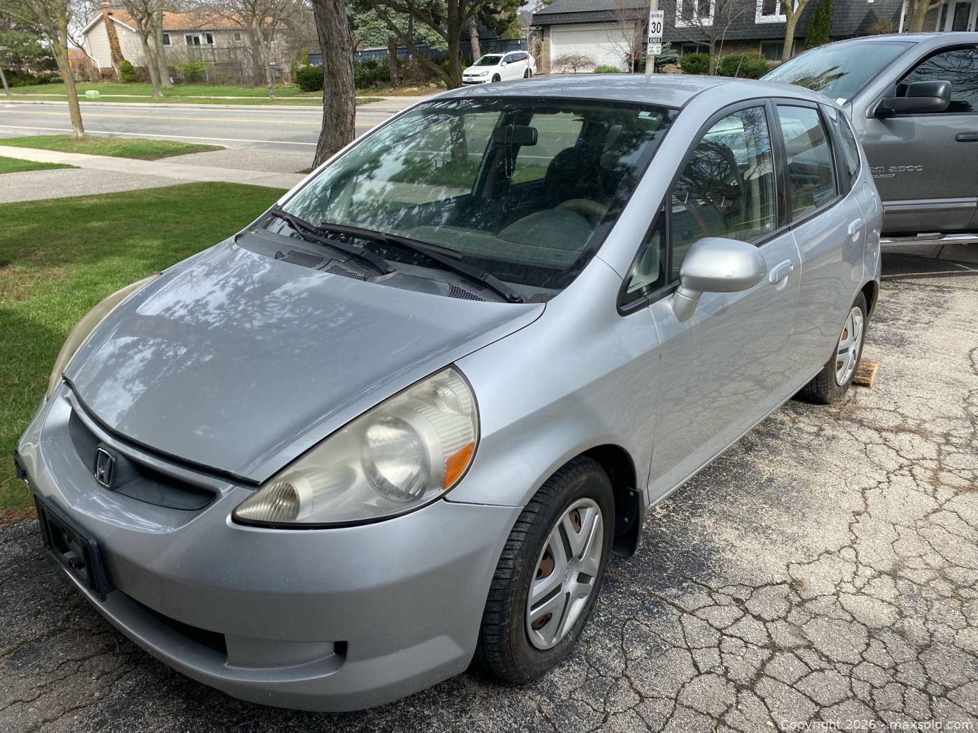 2007 Honda Fit Manual 147 715 Km Silver Maxsold 2007-honda-fit-manual-147-715-km-silver-maxsold