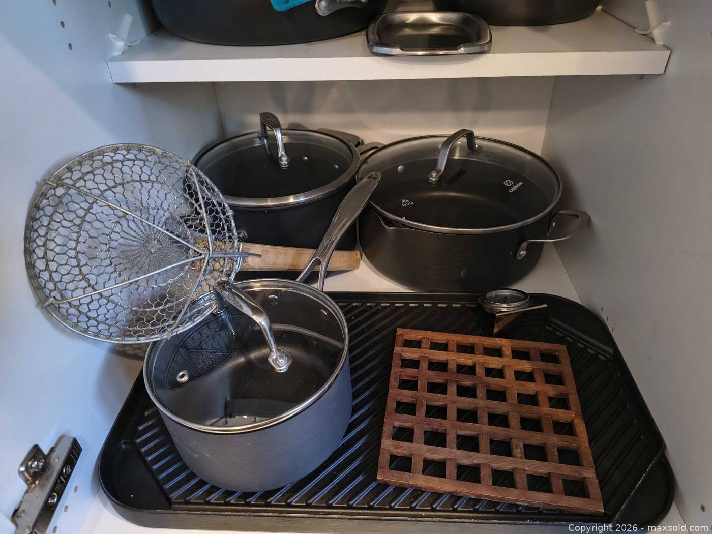 Mixed cookware and bakeware lot | Maxsold