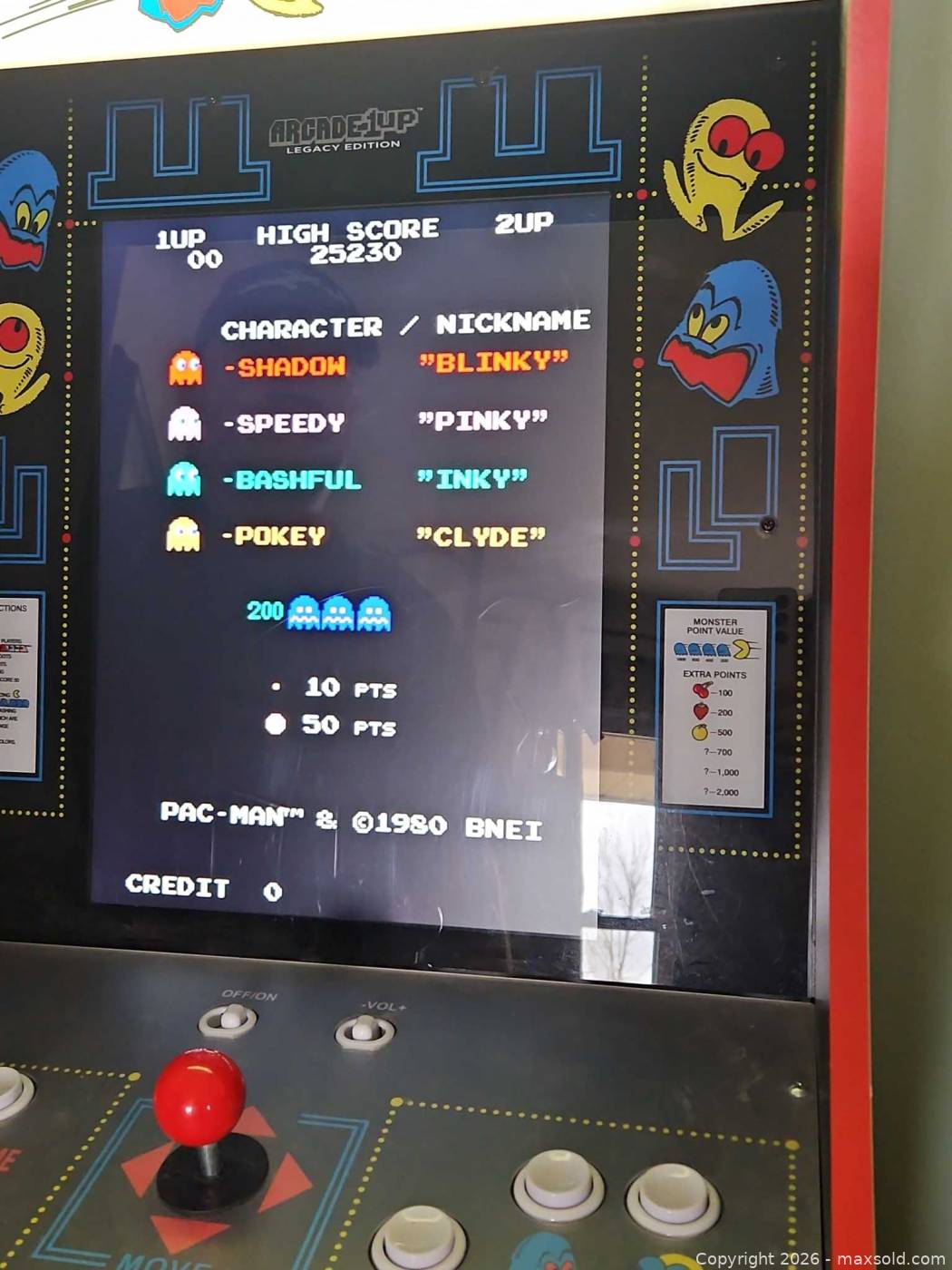 Arcade1Up Pac-Man Legacy Edition arcade cabinet | Maxsold