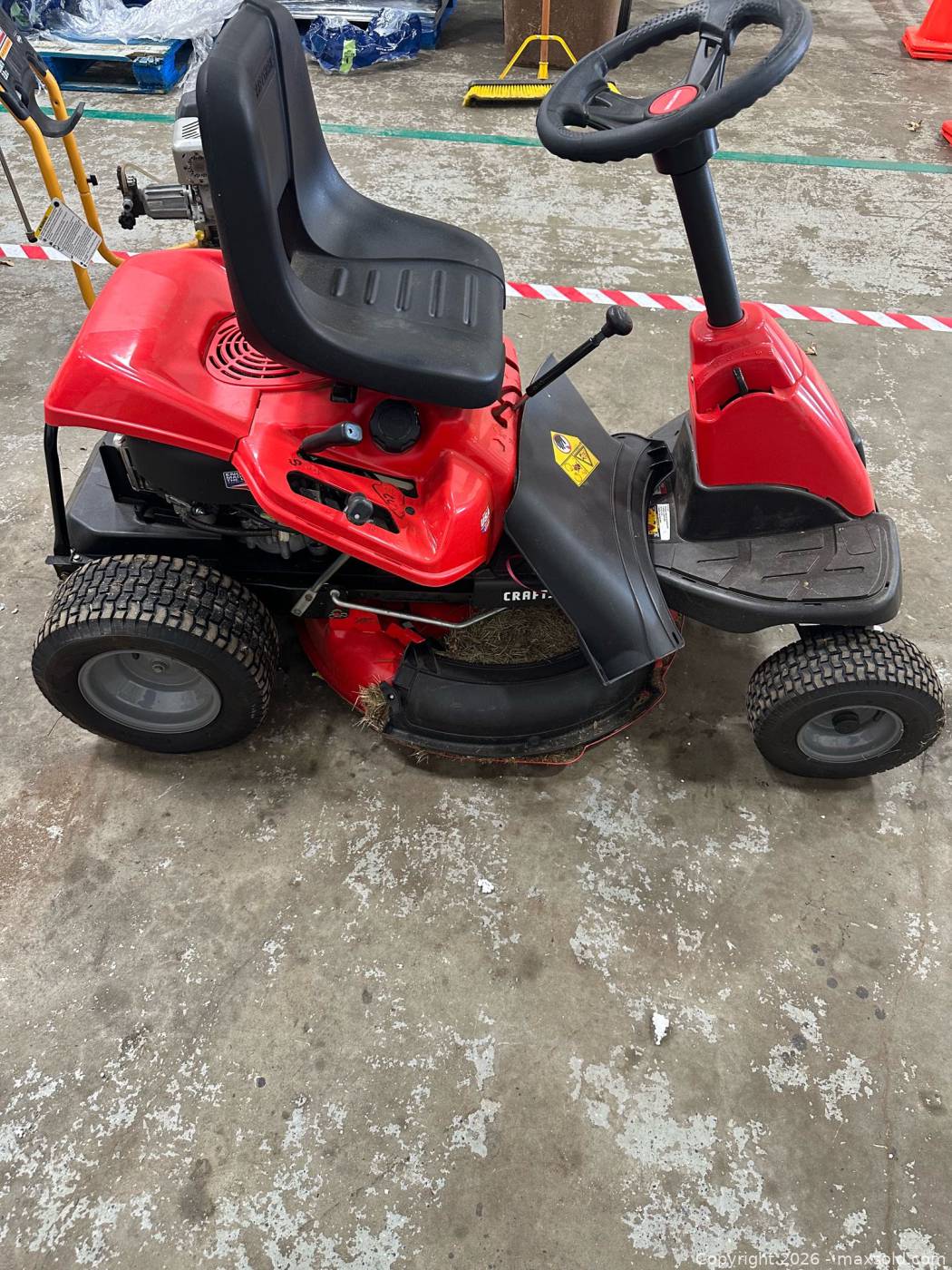 Craftsman 30 in gas riding lawn mower | Maxsold