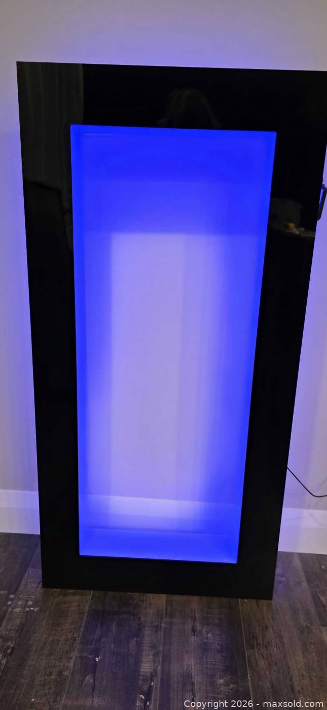 Light Up Display Rack LED light-up display shelf, 48