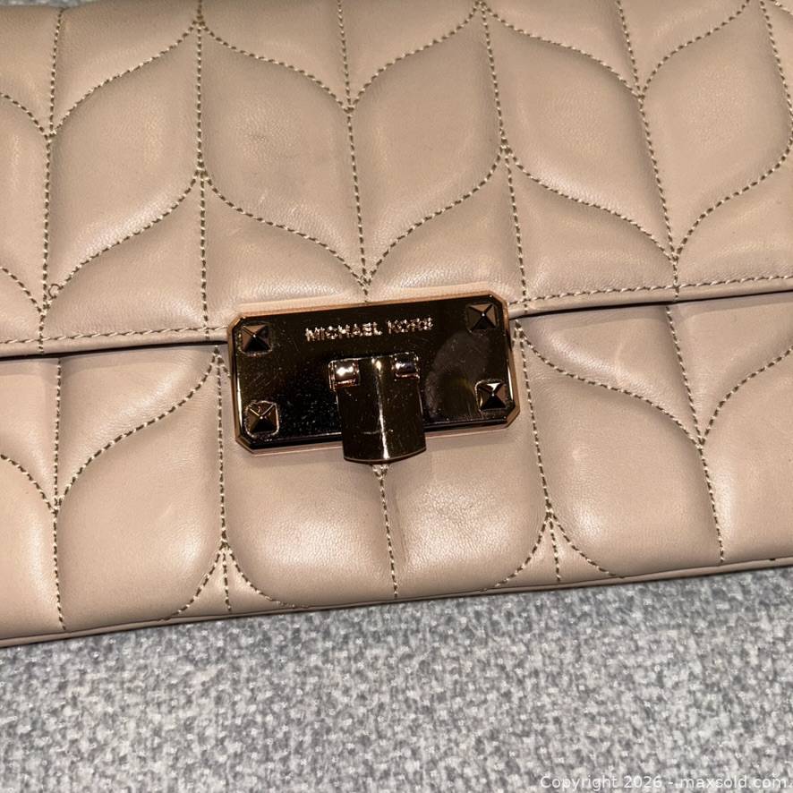 Michael Kors Sloan Small Quilted Leather Shoulder Bag | Maxsold