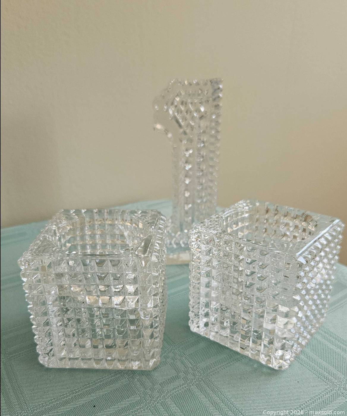 Crystal And Glass Entertaining Pieces | Maxsold