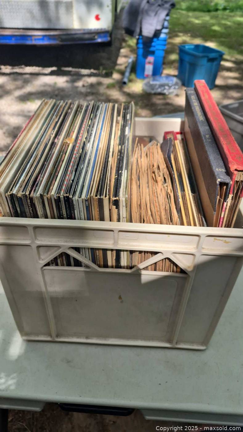Assorted LP and 78 RPM Vinyl Records | Maxsold